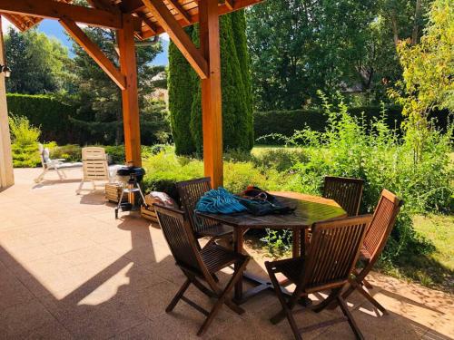 La Chouliere, superbe lodge en Vallée du Champsaur (La Chouliere, superbe lodge en Vallee du Champsaur) in Chabottes La Chouliere, superbe lodge en Vallée du Champsaur (La Chouliere, superbe lodge en Vallee du Champsaur) in Chabottes
