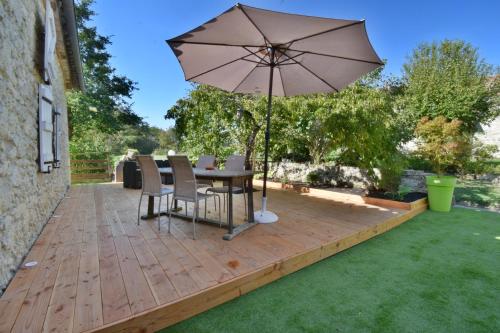 Gîte L'Insouciant - Domaine la Rose des vents (Gite L'Insouciant - Domaine la Rose des vents) in Castelnau Sur L'Auvignon Gîte L'Insouciant - Domaine la Rose des vents (Gite L'Insouciant - Domaine la Rose des vents) in Castelnau Sur L'Auvignon