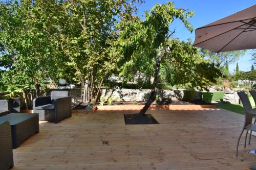 Gîte L'Insouciant - Domaine la Rose des vents (Gite L'Insouciant - Domaine la Rose des vents) in Castelnau Sur L'Auvignon Gîte L'Insouciant - Domaine la Rose des vents (Gite L'Insouciant - Domaine la Rose des vents) in Castelnau Sur L'Auvignon