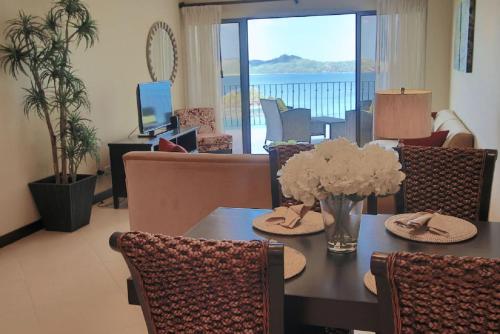 Instalaciones, Playa Flamingo - 2 BR condo with great ocean views - FLAMINGO TOWERS 25 in Playa Flamingo Instalaciones, Playa Flamingo - 2 BR condo with great ocean views - FLAMINGO TOWERS 25 in Playa Flamingo