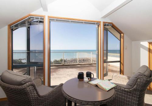 BEACHFRONT BLISS ON WANAKA TERRACE SUPPORT LOCAL in Bell Block BEACHFRONT BLISS ON WANAKA TERRACE SUPPORT LOCAL in Bell Block