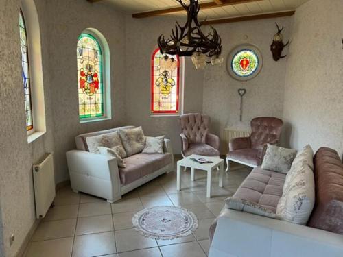 Közös társalgó / TV, Hotel Dolgesheim in Dolgesheim Közös társalgó / TV, Hotel Dolgesheim in Dolgesheim