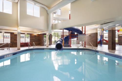 مسبح, Fairfield by Marriott Inn & Suites West Kelowna in كيلونا مسبح, Fairfield by Marriott Inn & Suites West Kelowna in كيلونا