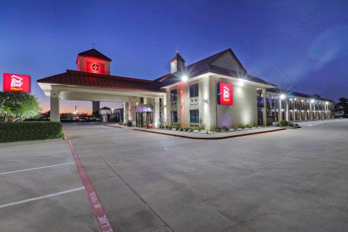 Exterior view, Red Roof PLUS+ Dallas - Addison in Addison Airport Exterior view, Red Roof PLUS+ Dallas - Addison in Addison Airport