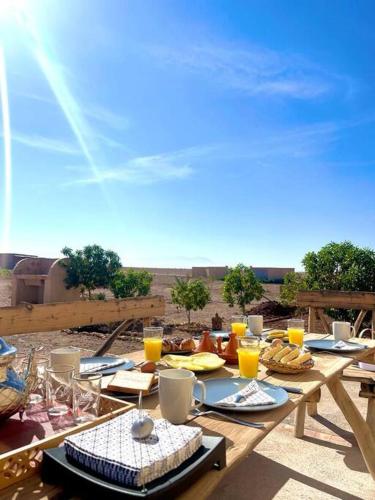 Unique Villa dans le desert d'Agafay avec Petit dejeuner et Diner inclus in Taliouine Unique Villa dans le desert d'Agafay avec Petit dejeuner et Diner inclus in Taliouine