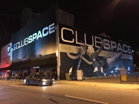 Miami on a Budget - Under New Management All Female Rooms - All Men Rooms in Miami (FL) Miami on a Budget - Under New Management All Female Rooms - All Men Rooms in Miami (FL)