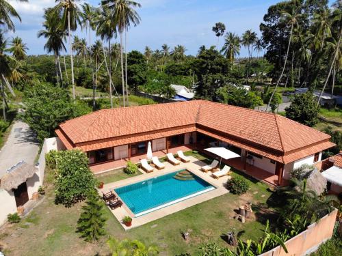 Laura Guest House-adult only- near Samui Aquarium and Tiger Zoo Laura Guest House-adult only- near Samui Aquarium and Tiger Zoo