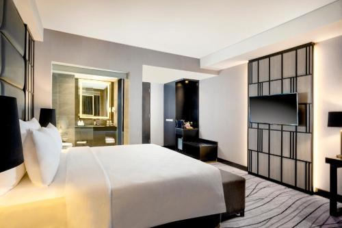 Grand Swiss-Belhotel Darmo near Surabaya Stadtplatz Grand Swiss-Belhotel Darmo near Surabaya Stadtplatz