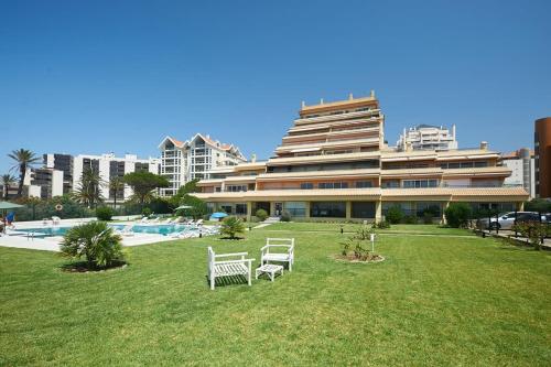 Oceanario 2 Bedroom Apartment - Sea View and Pool in Bairro do Rosario Oceanario 2 Bedroom Apartment - Sea View and Pool in Bairro do Rosario