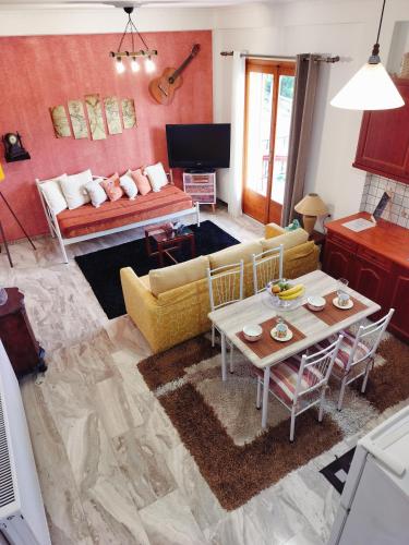 Dimitris & Despoinas Guest House in 트리폴리스 Dimitris & Despoinas Guest House in 트리폴리스