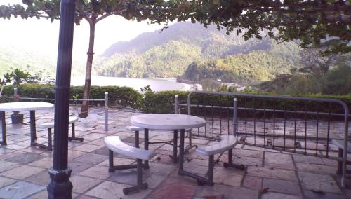 Restaurant, Maracas Bay View in Maraval Restaurant, Maracas Bay View in Maraval