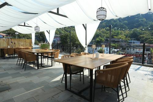 Balcony/terrace, Beijing MutianyuGreat Wall Let'sgo Hotel&Bar near The Great wall of Jiankou-The Great Wall Alternative Balcony/terrace, Beijing MutianyuGreat Wall Let'sgo Hotel&Bar near The Great wall of Jiankou-The Great Wall Alternative