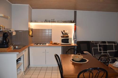 Maison de village appartement RDC avec terrasse in Gy Maison de village appartement RDC avec terrasse in Gy