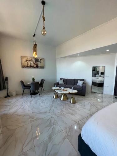 Red Sea Studio Partial Sea View استديو بحر الأحمر اطلالة جزئية near Al Rahma Mosque Red Sea Studio Partial Sea View استديو بحر الأحمر اطلالة جزئية near Al Rahma Mosque