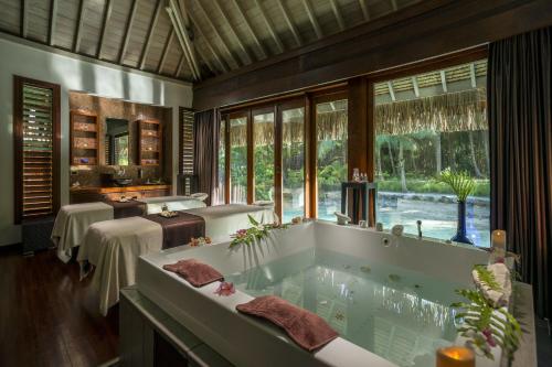 스파, InterContinental Bora Bora & Thalasso Spa By IHG in 보라보라 아일랜드 스파, InterContinental Bora Bora & Thalasso Spa By IHG in 보라보라 아일랜드