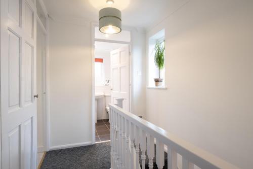 Fürdőszoba, Beautiful House in South Cambridge, 14-Min Drive to the City Centre, Free Parking, No Sofabeds, Slee in Teversham Fürdőszoba, Beautiful House in South Cambridge, 14-Min Drive to the City Centre, Free Parking, No Sofabeds, Slee in Teversham