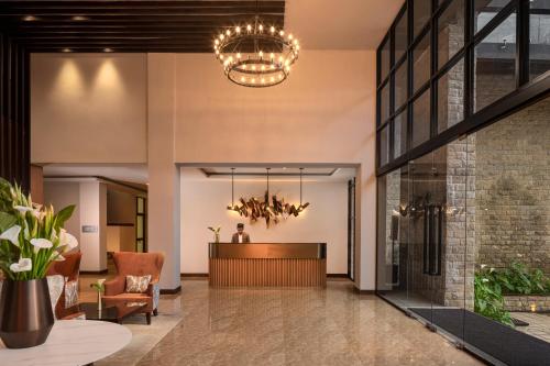 לובי, The Golden Ridge in נובארה אליה לובי, The Golden Ridge in נובארה אליה