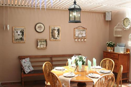 Aliments i begudes, Greenfields Guesthouse & Restaurant in Alberton Aliments i begudes, Greenfields Guesthouse & Restaurant in Alberton