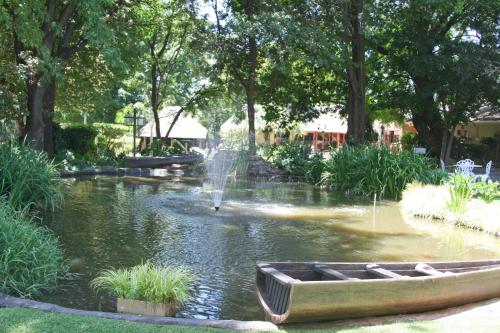 Garden, Greenfields Guesthouse & Restaurant in Alberton Garden, Greenfields Guesthouse & Restaurant in Alberton