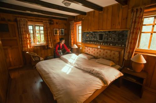 Mountain Lodges of Nepal, Phakding in 팍딩 Mountain Lodges of Nepal, Phakding in 팍딩