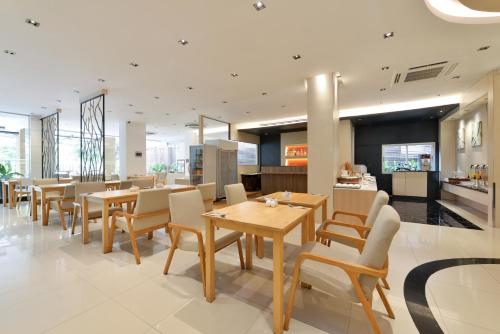 ロイヤル ビュー リゾート ランナム18