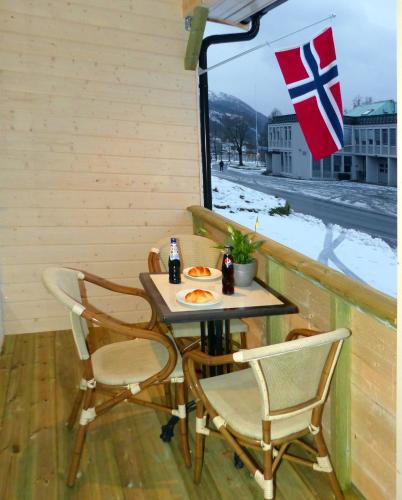 Terraza/balcón, Sentrum Hotel in Nordfjordeid Terraza/balcón, Sentrum Hotel in Nordfjordeid