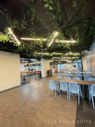 Regatta, Kozi Square in Kuching Regatta, Kozi Square in Kuching