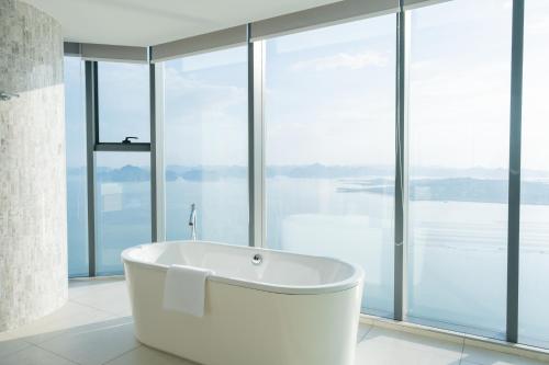 Facilities, A La Carte Ha Long Bay Hotel in Ha Long Facilities, A La Carte Ha Long Bay Hotel in Ha Long