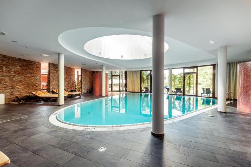Úszómedence, Seepark Hotel Congress & Spa in Klagenfurt Úszómedence, Seepark Hotel Congress & Spa in Klagenfurt