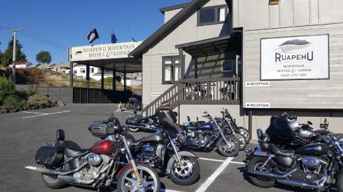 Ruapehu Mountain Motel & Lodge in Ohakune Ruapehu Mountain Motel & Lodge in Ohakune