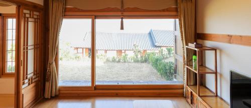 Korea Traditional Hotel O Dong Jae in Mandeok-dong Korea Traditional Hotel O Dong Jae in Mandeok-dong