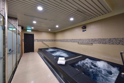 Hot spring bath, Fullon Poshtel Linkou near Taoyuan Chang Gung Memorial Hospital Hot spring bath, Fullon Poshtel Linkou near Taoyuan Chang Gung Memorial Hospital