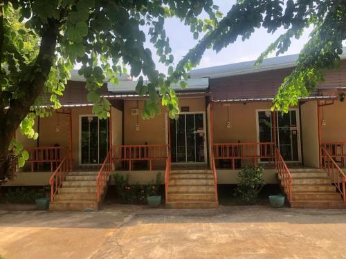 Wangintara Resort (วังอินธารา รีสอร์ท) in Samo Khae Wangintara Resort (วังอินธารา รีสอร์ท) in Samo Khae