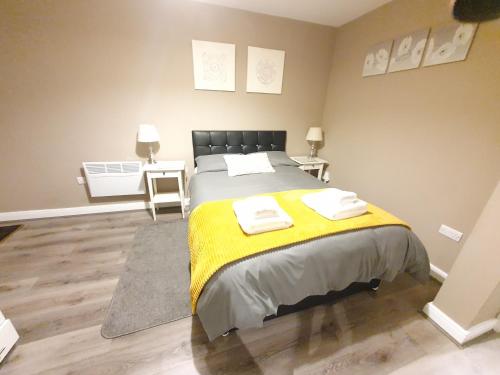 The Savile - Luxury Apartment Leeds - Your Next Stay