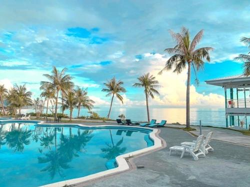 Swimming pool, Kenting Moli Bay Seaview Resort Hotel in Fangshan Township Swimming pool, Kenting Moli Bay Seaview Resort Hotel in Fangshan Township