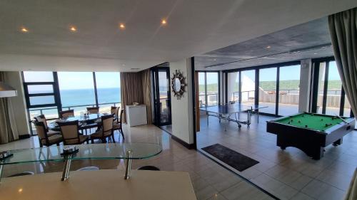 Accommodation Front - Grand Penthouse with Panoramic Views