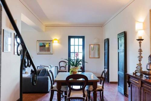 Facilities, Apartment in LuxuryProperty PrivatePOOL Garden BBQ AirC x8 in Castelnuovo Di Porto Facilities, Apartment in LuxuryProperty PrivatePOOL Garden BBQ AirC x8 in Castelnuovo Di Porto