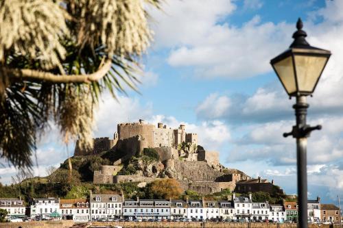 Widok, The Moorings Hotel & Restaurant in Gorey Widok, The Moorings Hotel & Restaurant in Gorey