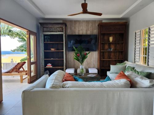 Oasis Palms Luxury Villa in ริโอนูโอยา Oasis Palms Luxury Villa in ริโอนูโอยา