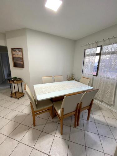 Apto com ótima localização, centro de Meia Praia (Apto com otima localizacao, centro de Meia Praia) in Andorinha Apto com ótima localização, centro de Meia Praia (Apto com otima localizacao, centro de Meia Praia) in Andorinha