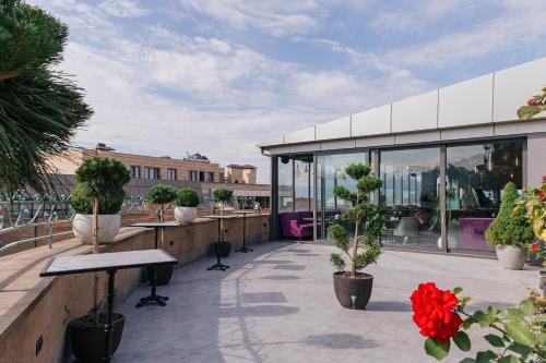 Paris Hotel Yerevan, Yerevan, Armenia Paris Hotel Yerevan, Yerevan, Armenia