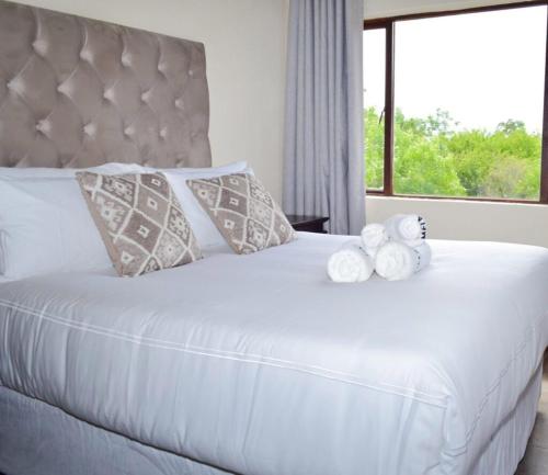 Mela Luxury Game Lodge in Cullinan Mela Luxury Game Lodge in Cullinan