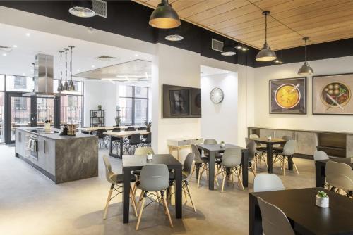 المرافق, Hollis Croft Sheffield in شيفيلد المرافق, Hollis Croft Sheffield in شيفيلد