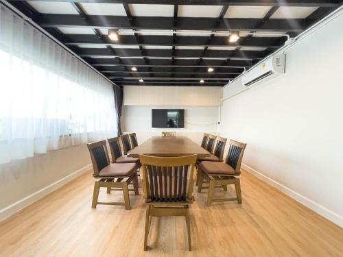 Meeting room / ballrooms, V1 Boutique Hotel in Kanchanaburi Meeting room / ballrooms, V1 Boutique Hotel in Kanchanaburi