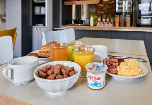 Eten en drinken, B&B HOTEL Caen Memorial near Caen-Carpiquet Airport Eten en drinken, B&B HOTEL Caen Memorial near Caen-Carpiquet Airport