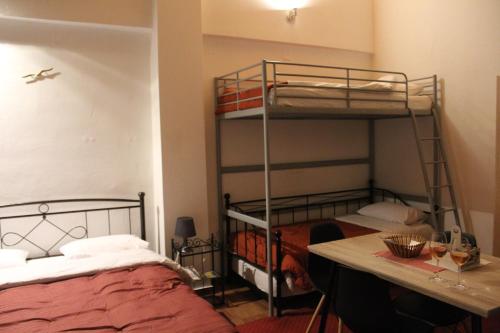 Michel Studios in Калавріта Michel Studios in Калавріта