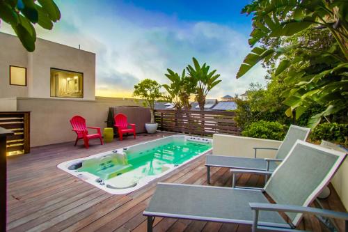 Sunset Cliffs Modern Luxury Estate w Ocean Views, Oversized Spa, AC, Yard! in Sunset Cliffs Sunset Cliffs Modern Luxury Estate w Ocean Views, Oversized Spa, AC, Yard! in Sunset Cliffs