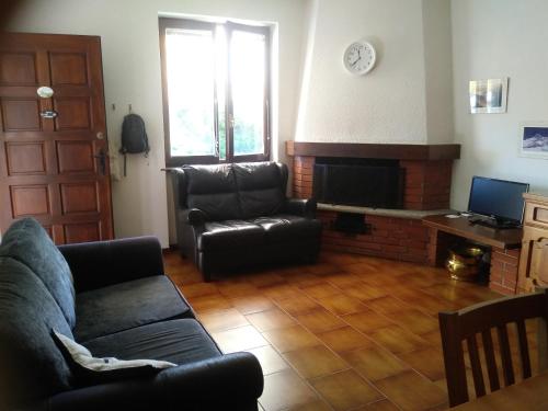 Casa Lucio: a step away from the mountains in Plesio Casa Lucio: a step away from the mountains in Plesio