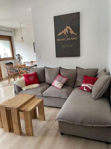 Camp de Base : Bourg-Saint-Maurice in Bourg-Saint-Maurice Camp de Base : Bourg-Saint-Maurice in Bourg-Saint-Maurice