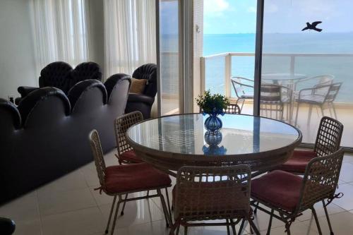 Apto Pitangueiras vista para o Mar in Morro do Maluf Apto Pitangueiras vista para o Mar in Morro do Maluf